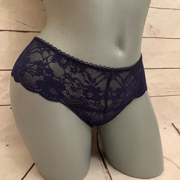 Victoria Secret Set - Picture 3 of 6